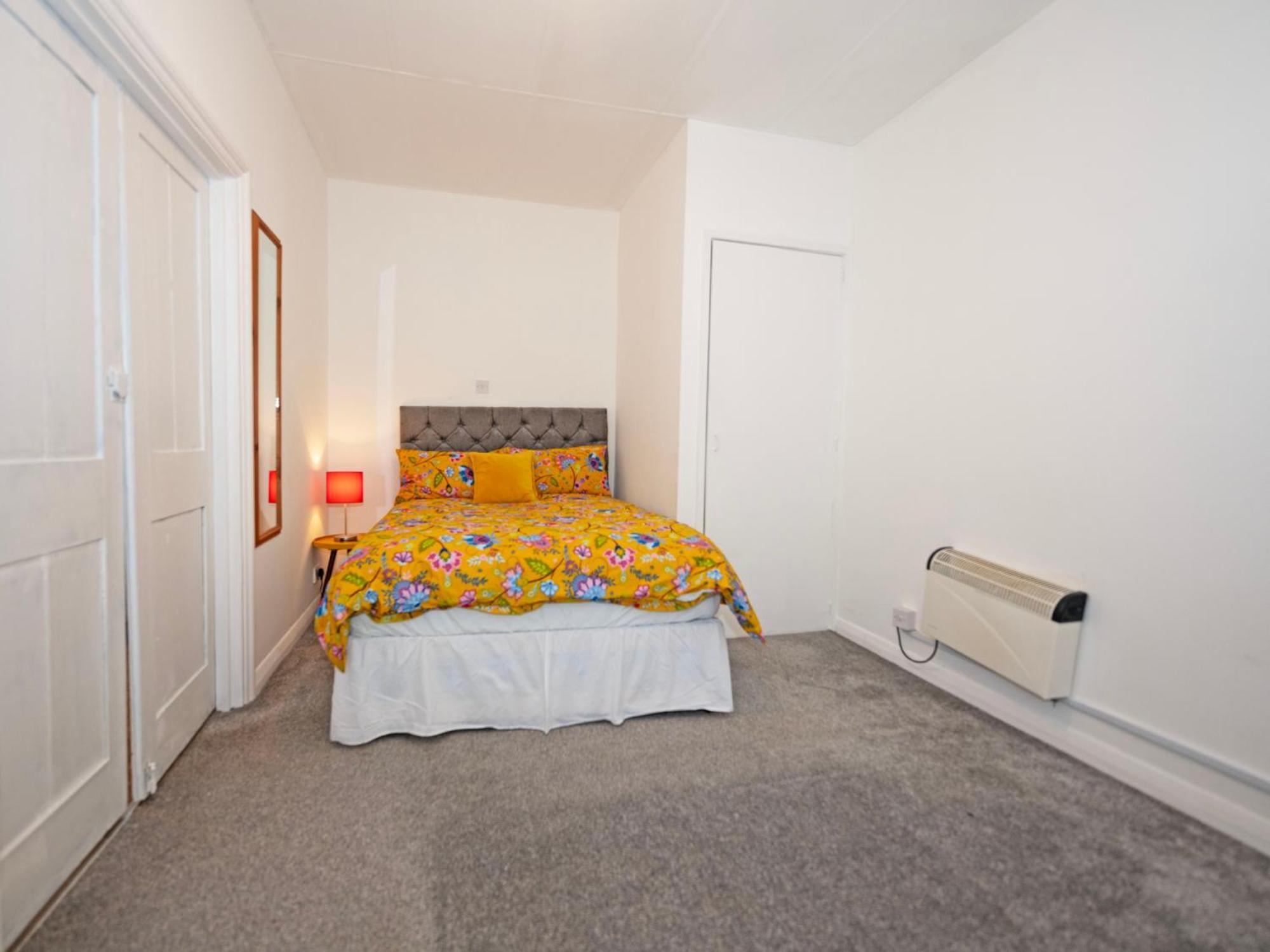 Flat In Clapham Budget Friendly Stay London Exterior photo