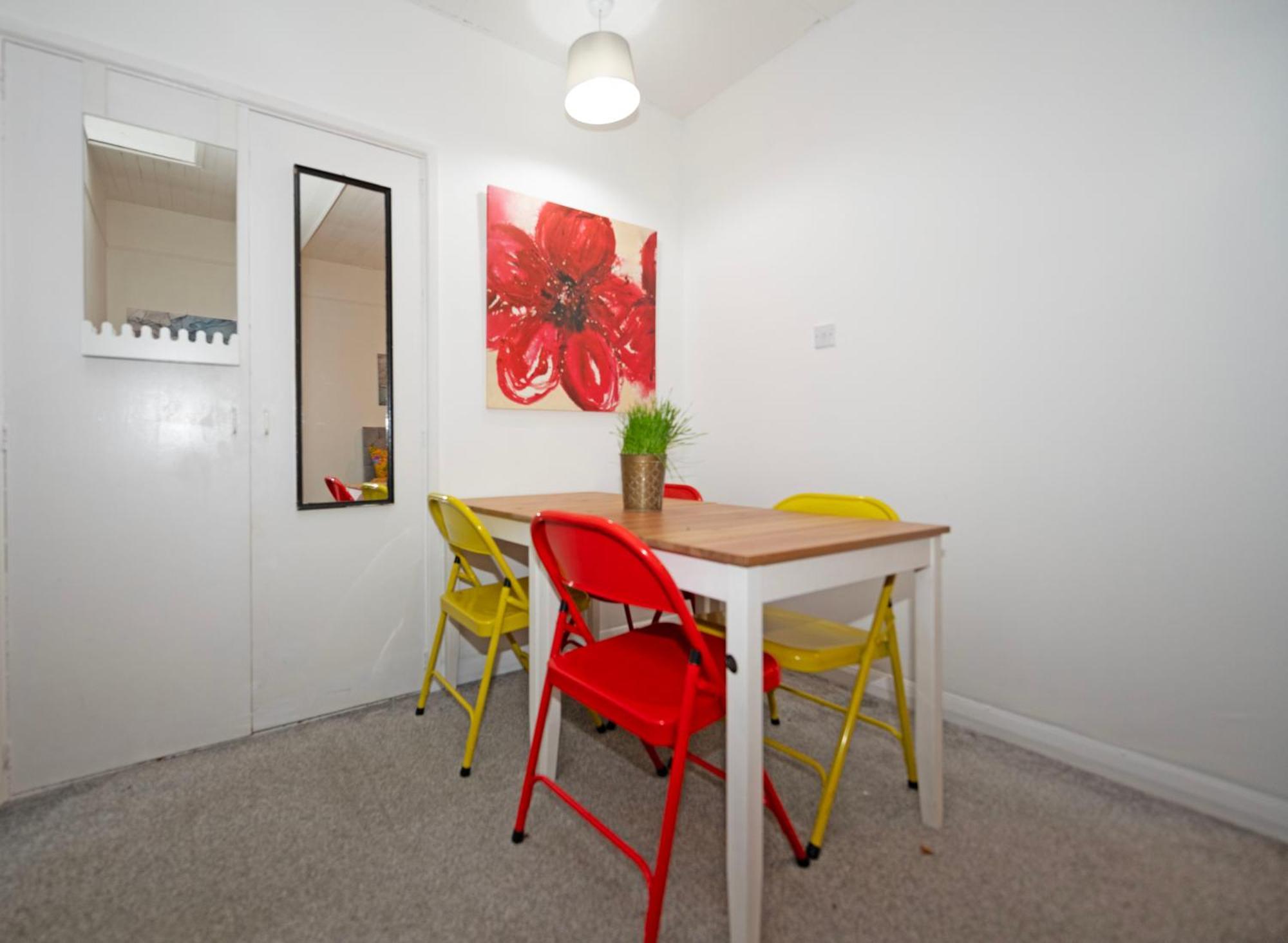 Flat In Clapham Budget Friendly Stay London Exterior photo